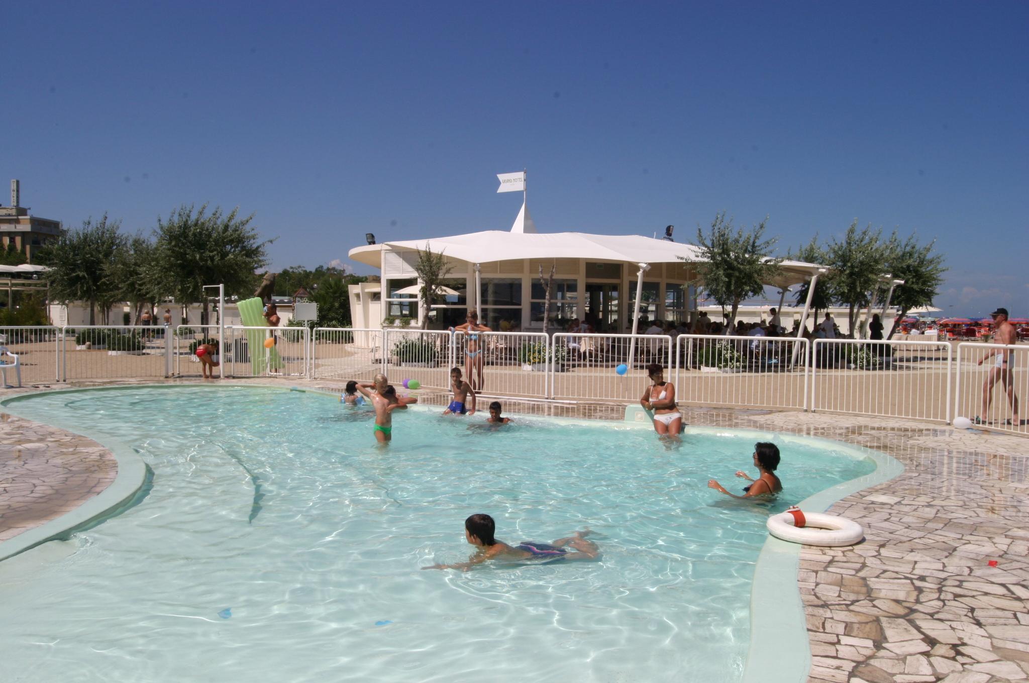 Residenza Parco Fellini Hotel Rimini Exterior photo